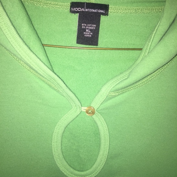 Keyhole hoodie - Picture 2 of 3